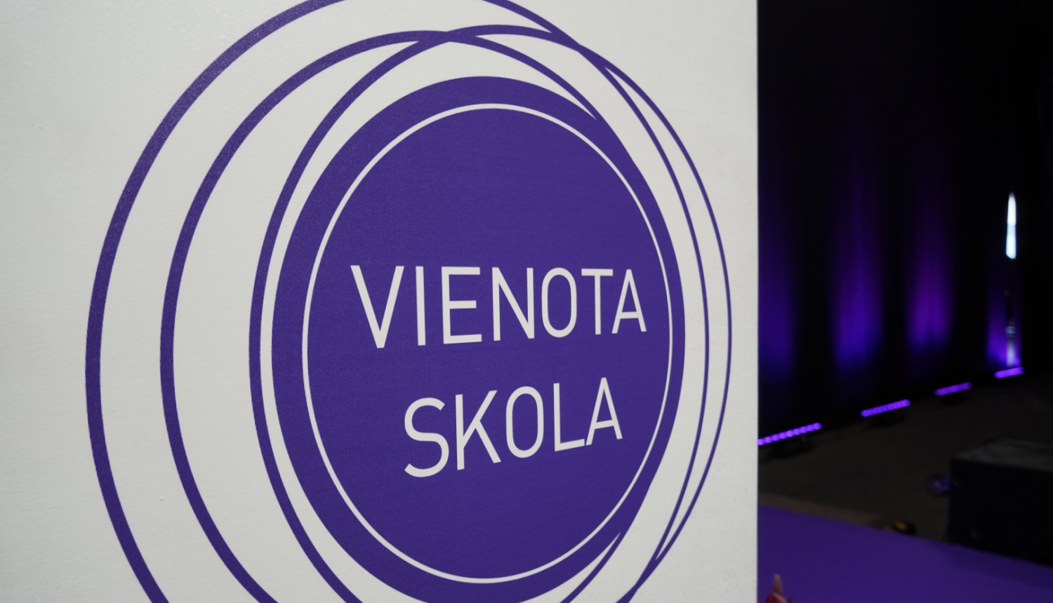 Vienota skola